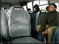 Popis: cesta k Ladoskmu jezeru v buse sedaky potaen igelitem, dost to sjdlo